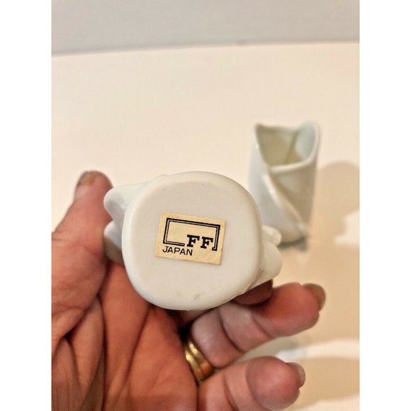 Vintage Pair of Fitz & Floyd White Flower Pedal Candlesticks Holder 2.5" H - Picture 5 of 5